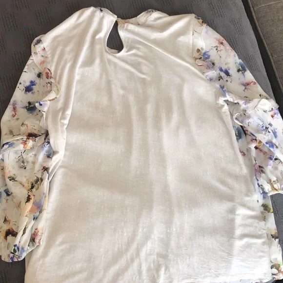 🌟HP!! Anthro floral blouse by Dolan - Picture 4 of 4